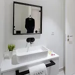 Karat Ibardin Rokabella Villa *
