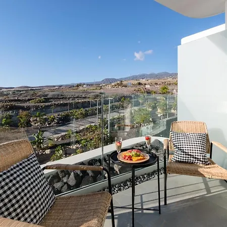 Karat Ibardin Rokabella 아데제