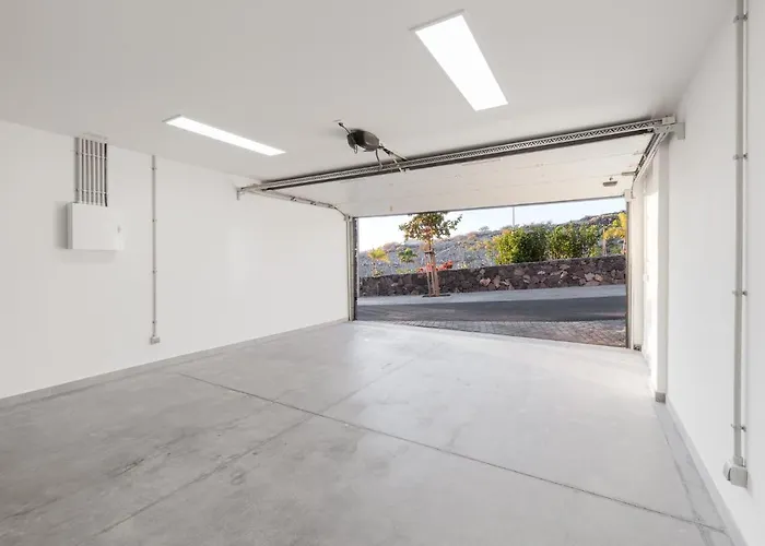 Karat Ibardin Rokabella * Costa Adeje (Tenerife)